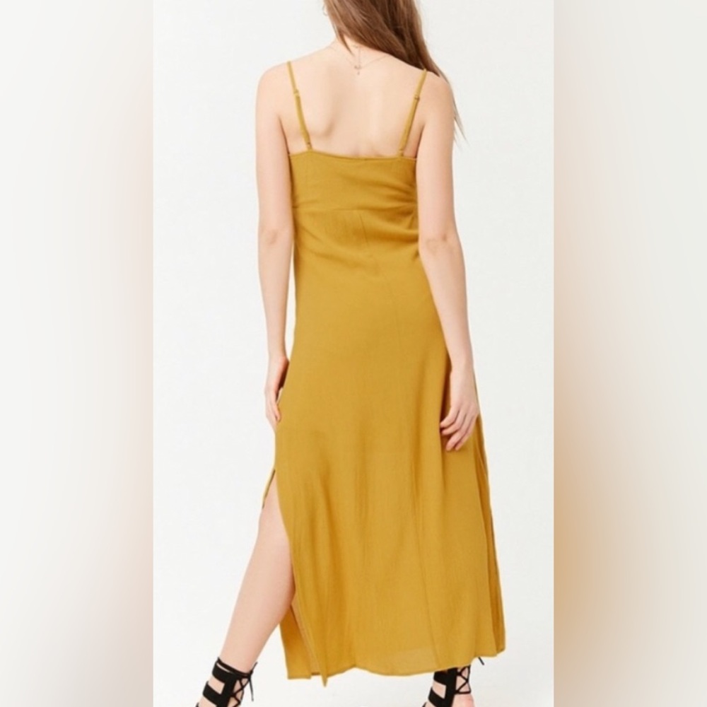 Mustard Keyhole Maxi Dress - Picture 6 of 7
